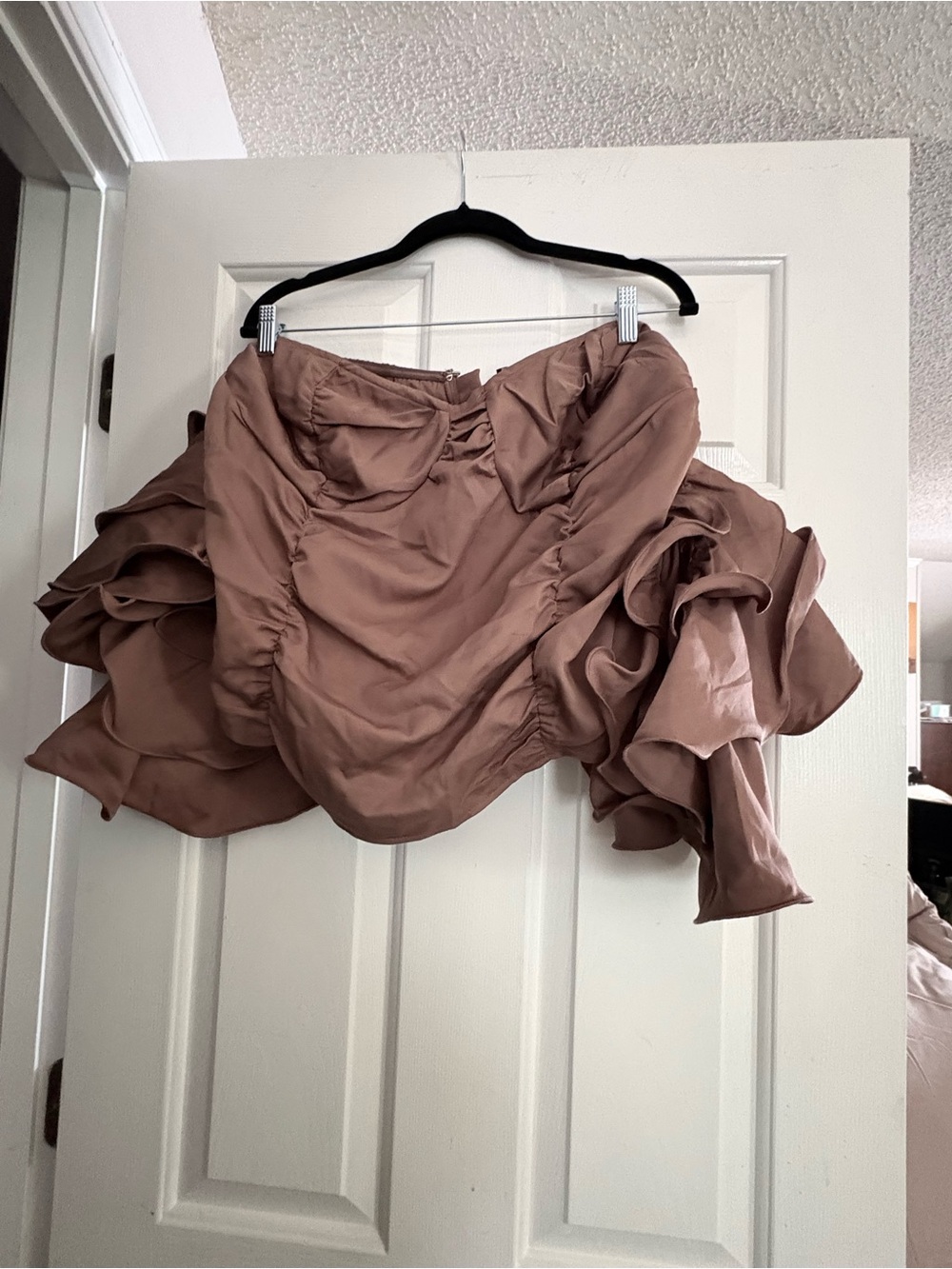 PrettyLittleThing Dusty Mauve Asymmetrical Ruffle Skirt